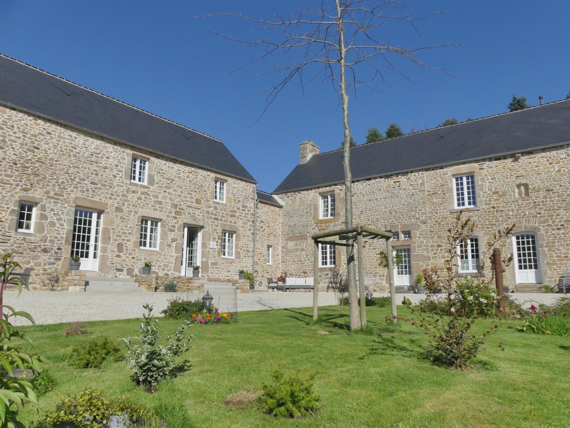 La Vallee Joly Le Vast Bagian luar foto